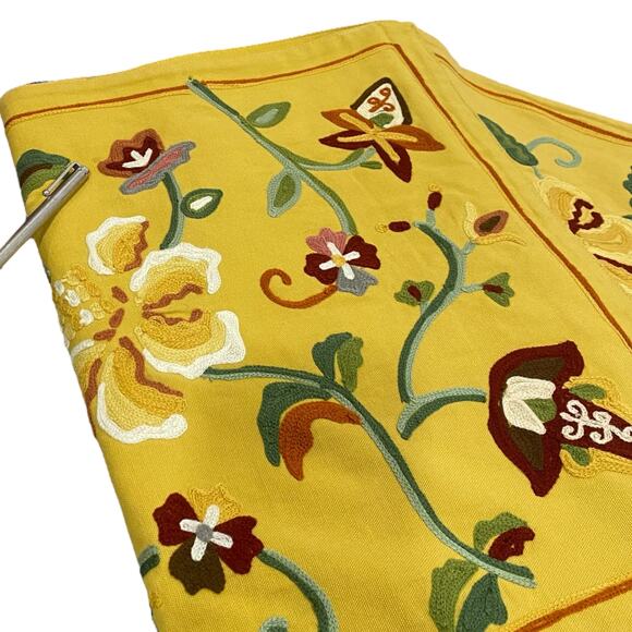 Vintage Williams-Sonoma Mustard Floral Embroidered (104.5" x 16") Table Runner - Picture 12 of 16